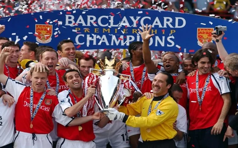 أرسنال يطارد لقب الدوري الإنجليزي بعد ثلاثية الوصافة في مشوار بحثه عن التتويج